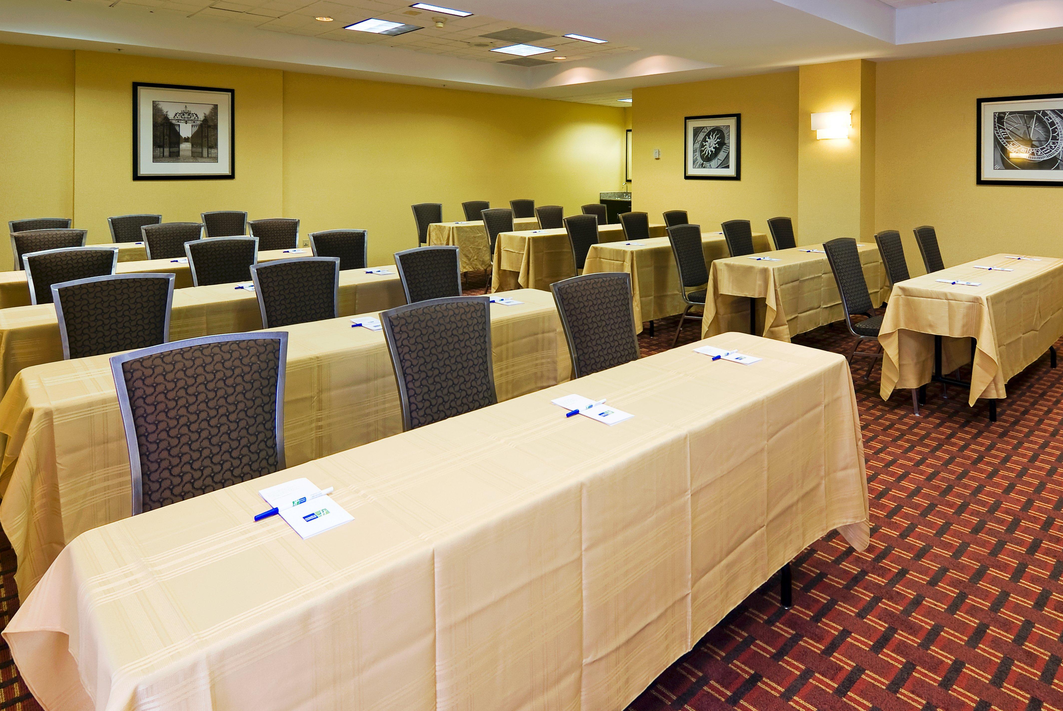 Holiday Inn Express Hotel & Suites Kendall East-Miami By Ihg Ngoại thất bức ảnh